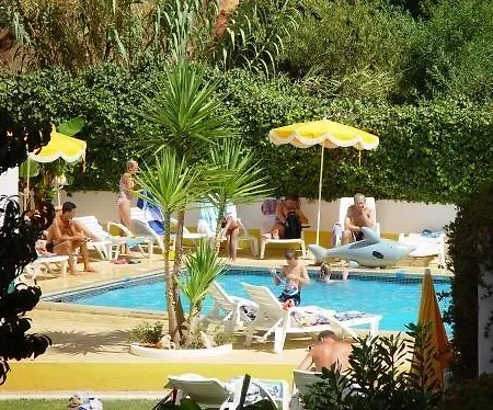 Da Oura - 100 M From The - By Bedzy Апартаменты *